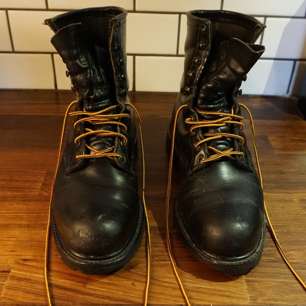 Red Wing 10.5  Black Steel Toe Boots